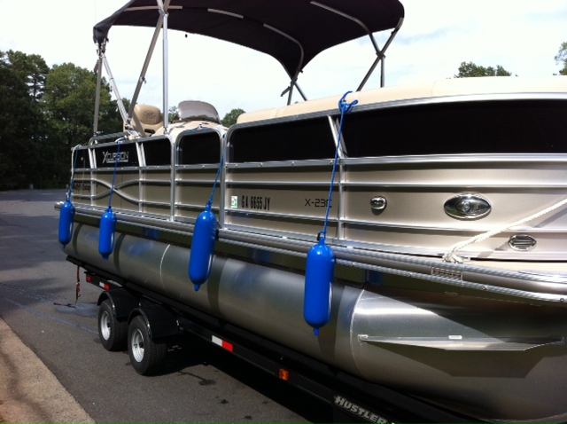 Ezfender B Home Ezfender Main Ezfender Pictures Simply The Best Pontoon Boat Bumper Bracket Around Ezfender Ezfender For Pontoonforums Members Only This Is Your Discount Page If You Leave This Page To Go To Main Or Customers